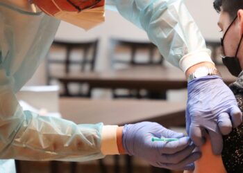 Seneca koledž prvi kanadski univerzitet koji je uveo obaveznu vakcinaciju za sve studente i profesore